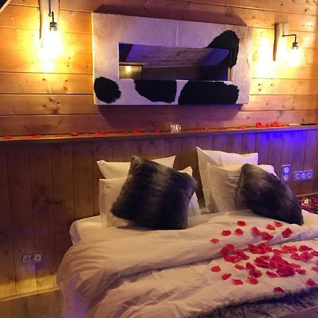 Le Chalet Loft And Spa วีเลอร์บาน ภายนอก รูปภาพ
